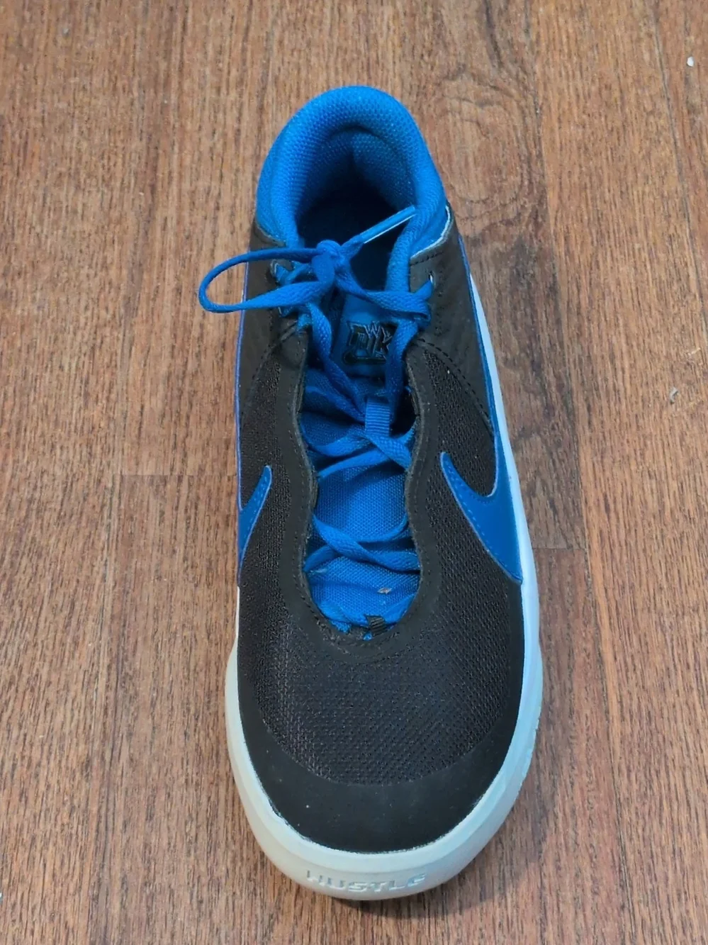 Nike Kids Black & Blue Low-Top Sneakers